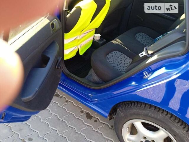 Синій Шкода Фабія, об'ємом двигуна 1.2 л та пробігом 10 тис. км за 2900 $, фото 9 на Automoto.ua