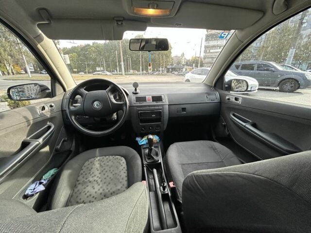 Синій Шкода Фабія, об'ємом двигуна 1.4 л та пробігом 338 тис. км за 3400 $, фото 6 на Automoto.ua