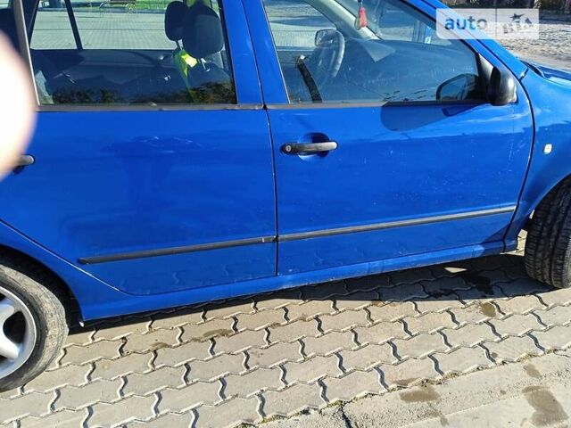 Синій Шкода Фабія, об'ємом двигуна 1.2 л та пробігом 10 тис. км за 2900 $, фото 4 на Automoto.ua