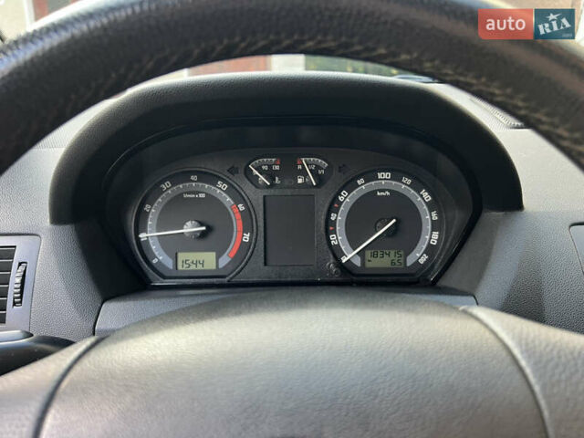 Синий Шкода Фабия, объемом двигателя 1.4 л и пробегом 183 тыс. км за 3700 $, фото 20 на Automoto.ua