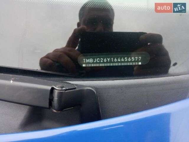 Синий Шкода Фабия, объемом двигателя 1.39 л и пробегом 180 тыс. км за 4500 $, фото 2 на Automoto.ua