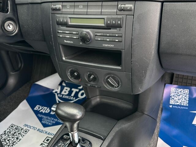 Синій Шкода Фабія, об'ємом двигуна 1.4 л та пробігом 166 тис. км за 5700 $, фото 11 на Automoto.ua