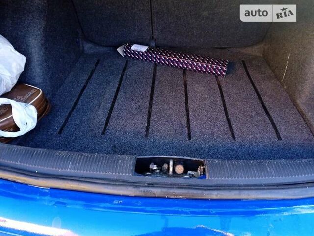 Синій Шкода Фабія, об'ємом двигуна 1.2 л та пробігом 10 тис. км за 2900 $, фото 3 на Automoto.ua