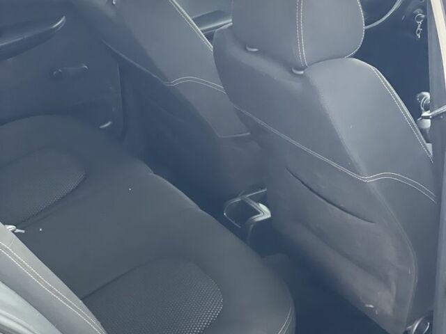 Синій Шкода Фабія, об'ємом двигуна 1.4 л та пробігом 250 тис. км за 4500 $, фото 15 на Automoto.ua