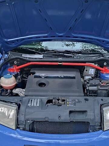 Синий Шкода Фабия, объемом двигателя 1.39 л и пробегом 202 тыс. км за 4600 $, фото 8 на Automoto.ua