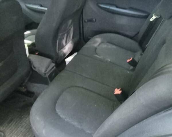 Синий Шкода Фабия, объемом двигателя 1.39 л и пробегом 220 тыс. км за 5500 $, фото 9 на Automoto.ua