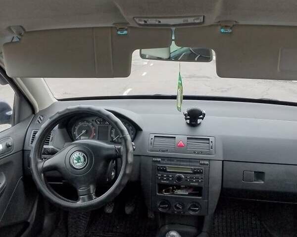 Синий Шкода Фабия, объемом двигателя 1.4 л и пробегом 230 тыс. км за 4250 $, фото 16 на Automoto.ua