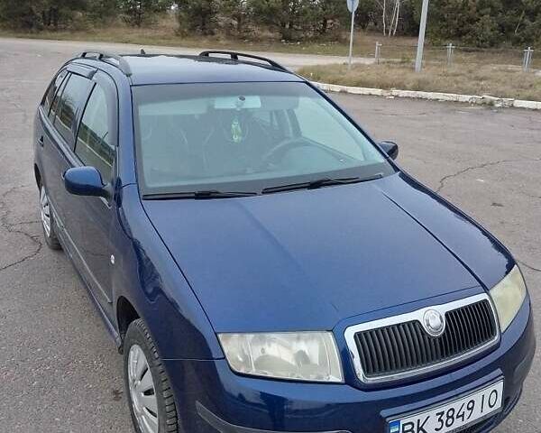 Синий Шкода Фабия, объемом двигателя 1.4 л и пробегом 230 тыс. км за 4250 $, фото 18 на Automoto.ua