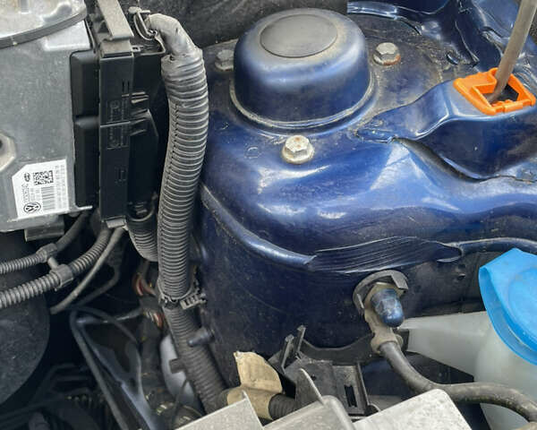 Синий Шкода Фабия, объемом двигателя 1.39 л и пробегом 186 тыс. км за 5200 $, фото 26 на Automoto.ua