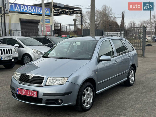 Синий Шкода Фабия, объемом двигателя 1.4 л и пробегом 96 тыс. км за 4700 $, фото 1 на Automoto.ua