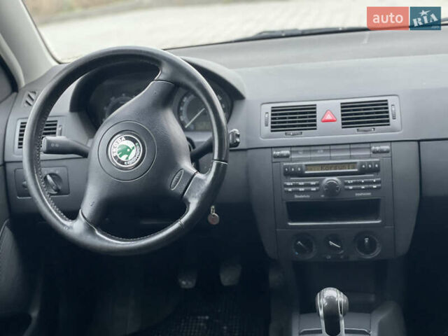 Синий Шкода Фабия, объемом двигателя 1.4 л и пробегом 250 тыс. км за 4500 $, фото 23 на Automoto.ua