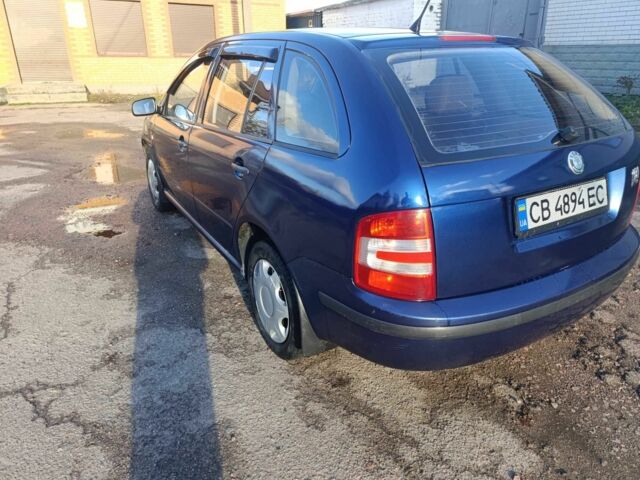 Синий Шкода Фабия, объемом двигателя 1.2 л и пробегом 338 тыс. км за 1500 $, фото 2 на Automoto.ua
