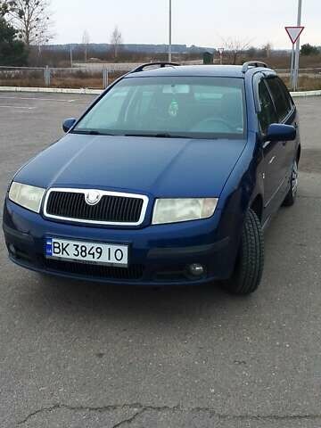 Синий Шкода Фабия, объемом двигателя 1.4 л и пробегом 230 тыс. км за 4250 $, фото 23 на Automoto.ua