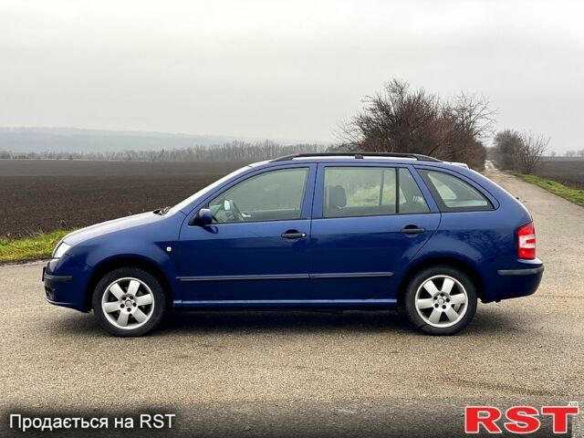 Синій Шкода Фабія, об'ємом двигуна 1.4 л та пробігом 250 тис. км за 4500 $, фото 7 на Automoto.ua