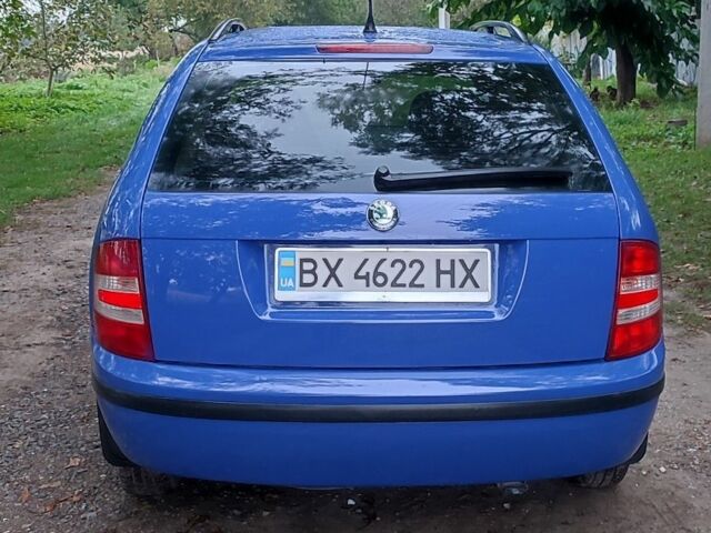 Синій Шкода Фабія, об'ємом двигуна 1.4 л та пробігом 202 тис. км за 4600 $, фото 3 на Automoto.ua