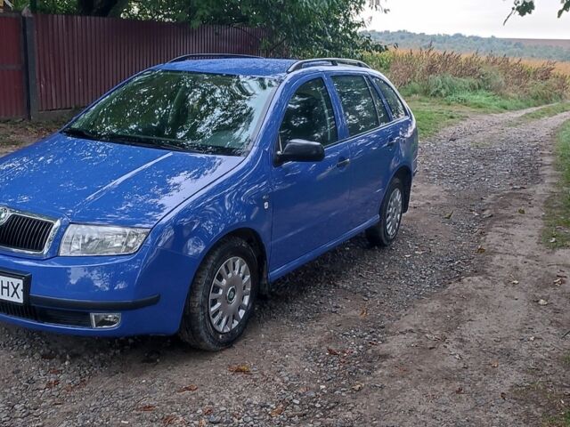 Синій Шкода Фабія, об'ємом двигуна 1.4 л та пробігом 202 тис. км за 4600 $, фото 2 на Automoto.ua