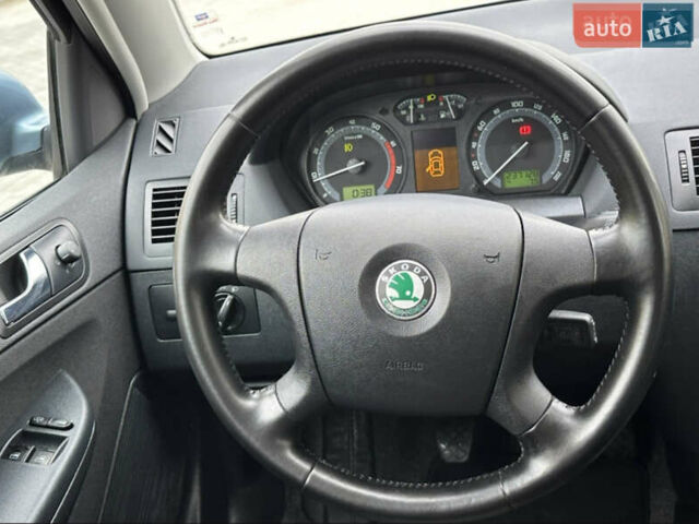 Синий Шкода Фабия, объемом двигателя 1.4 л и пробегом 239 тыс. км за 5700 $, фото 37 на Automoto.ua