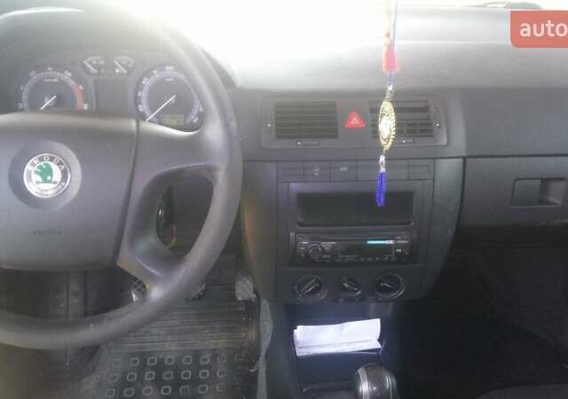 Синій Шкода Фабія, об'ємом двигуна 1.39 л та пробігом 213 тис. км за 4300 $, фото 1 на Automoto.ua