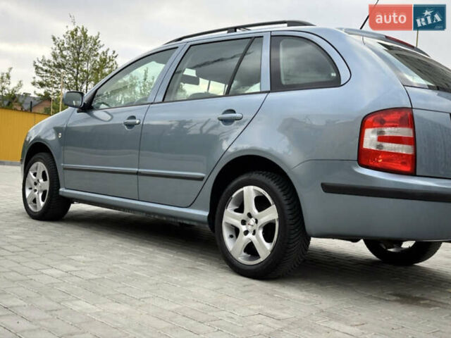 Синий Шкода Фабия, объемом двигателя 1.4 л и пробегом 239 тыс. км за 5700 $, фото 9 на Automoto.ua