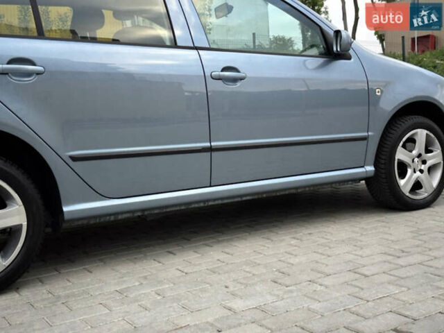 Синий Шкода Фабия, объемом двигателя 1.4 л и пробегом 239 тыс. км за 5700 $, фото 18 на Automoto.ua