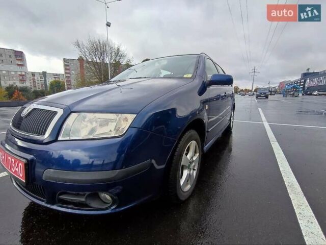 Синий Шкода Фабия, объемом двигателя 1.4 л и пробегом 228 тыс. км за 4600 $, фото 3 на Automoto.ua