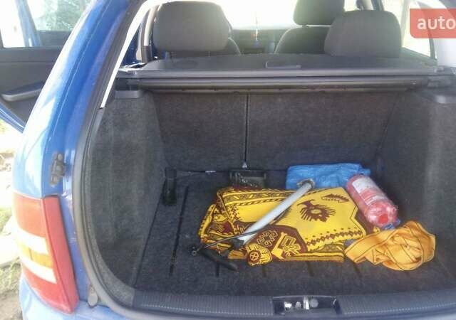 Синій Шкода Фабія, об'ємом двигуна 1.39 л та пробігом 213 тис. км за 4300 $, фото 8 на Automoto.ua