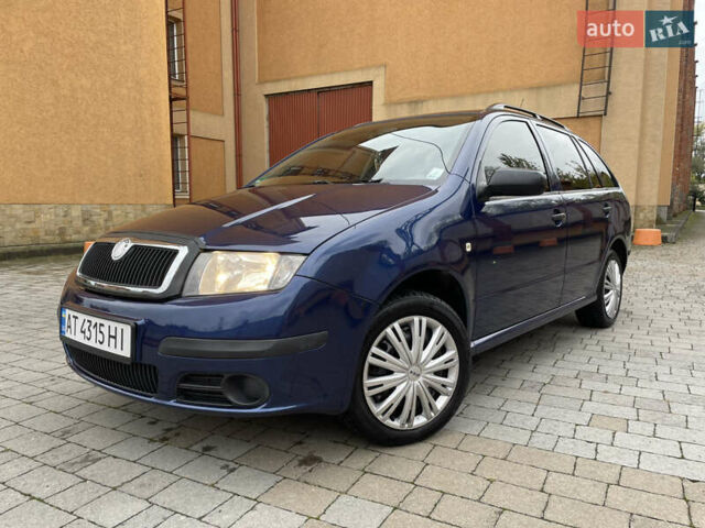 Синій Шкода Фабія, об'ємом двигуна 1.39 л та пробігом 225 тис. км за 4199 $, фото 1 на Automoto.ua