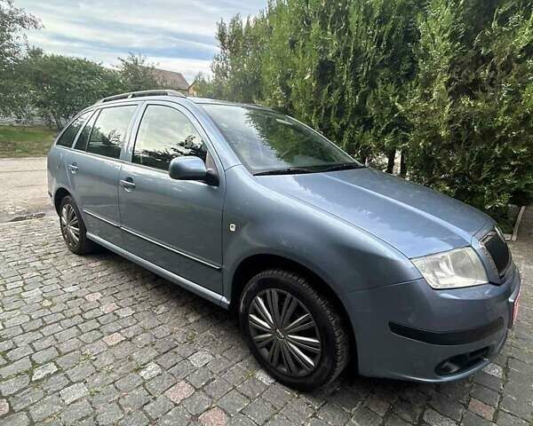 Синий Шкода Фабия, объемом двигателя 1.4 л и пробегом 214 тыс. км за 4999 $, фото 11 на Automoto.ua
