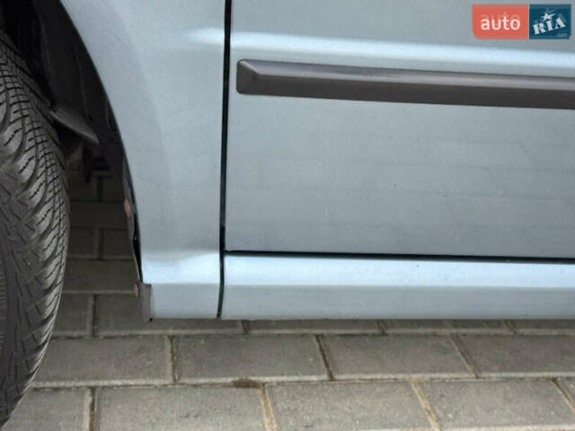 Синий Шкода Фабия, объемом двигателя 1.4 л и пробегом 239 тыс. км за 5700 $, фото 19 на Automoto.ua