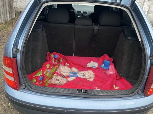 Синий Шкода Фабия, объемом двигателя 1.2 л и пробегом 370 тыс. км за 3450 $, фото 6 на Automoto.ua