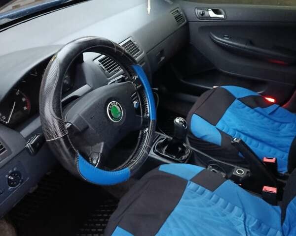 Синий Шкода Фабия, объемом двигателя 1.2 л и пробегом 140 тыс. км за 5671 $, фото 4 на Automoto.ua