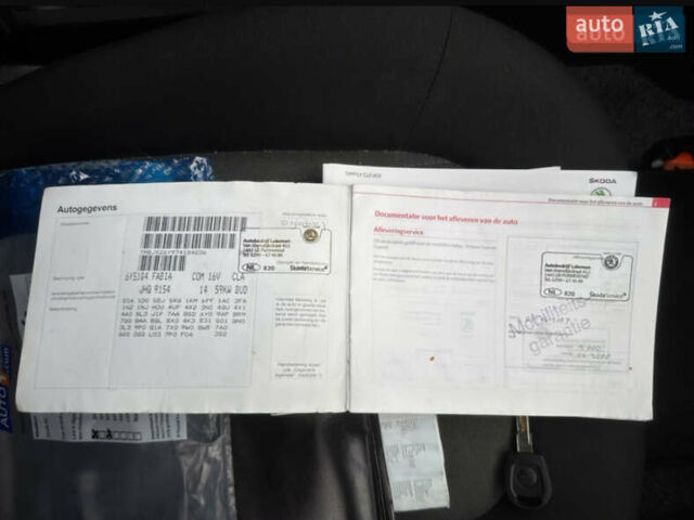 Синий Шкода Фабия, объемом двигателя 1.4 л и пробегом 239 тыс. км за 5700 $, фото 53 на Automoto.ua