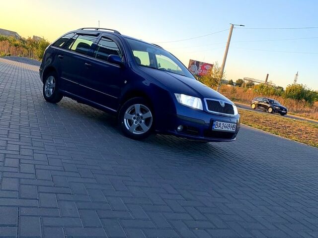 Синій Шкода Фабія, об'ємом двигуна 1.4 л та пробігом 260 тис. км за 4800 $, фото 1 на Automoto.ua
