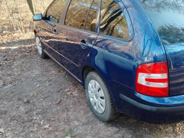 Синій Шкода Фабія, об'ємом двигуна 1.4 л та пробігом 238 тис. км за 4600 $, фото 3 на Automoto.ua