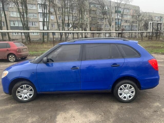 Синий Шкода Фабия, объемом двигателя 1 л и пробегом 240 тыс. км за 3850 $, фото 3 на Automoto.ua