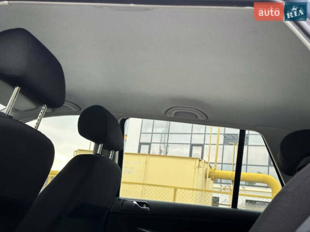 Синий Шкода Фабия, объемом двигателя 1.4 л и пробегом 239 тыс. км за 5700 $, фото 35 на Automoto.ua