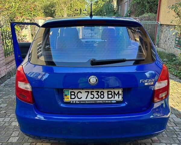 Синій Шкода Фабія, об'ємом двигуна 1.4 л та пробігом 190 тис. км за 5500 $, фото 1 на Automoto.ua