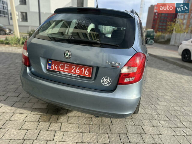 Синий Шкода Фабия, объемом двигателя 1.6 л и пробегом 205 тыс. км за 5150 $, фото 12 на Automoto.ua