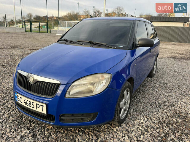 Синій Шкода Фабія, об'ємом двигуна 1.42 л та пробігом 280 тис. км за 4350 $, фото 1 на Automoto.ua
