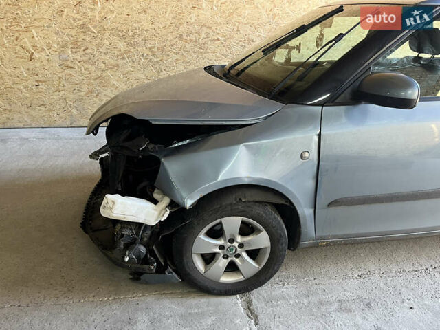 Шкода Фабия 2008 в Ровно на Automoto.ua Синий Шкода Фабия, объемом двигателя 1.39 л и пробегом 206 тыс. км за 3000 $, фото 5 на Automoto.ua