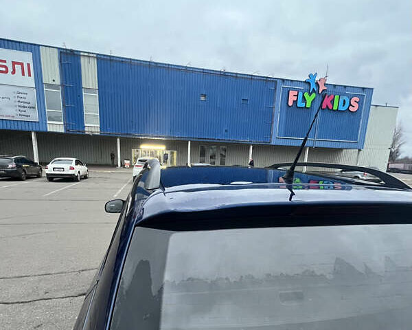 Синий Шкода Фабия, объемом двигателя 1.39 л и пробегом 249 тыс. км за 3500 $, фото 11 на Automoto.ua