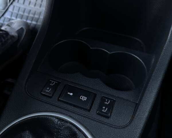 Синій Шкода Фабія, об'ємом двигуна 1.6 л та пробігом 230 тис. км за 4400 $, фото 20 на Automoto.ua