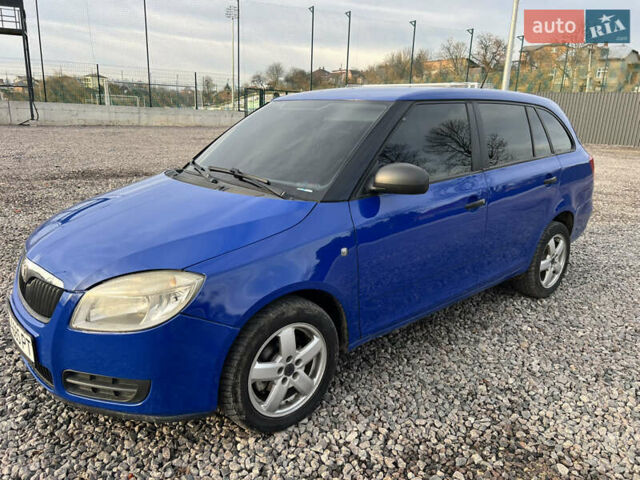 Синій Шкода Фабія, об'ємом двигуна 1.42 л та пробігом 280 тис. км за 4350 $, фото 3 на Automoto.ua