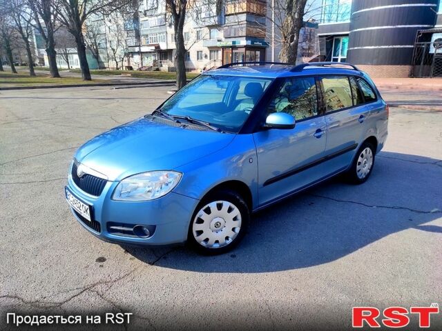 Синий Шкода Фабия, объемом двигателя 1.9 л и пробегом 260 тыс. км за 5500 $, фото 1 на Automoto.ua