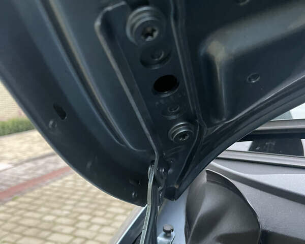 Синий Шкода Фабия, объемом двигателя 1.6 л и пробегом 229 тыс. км за 7200 $, фото 31 на Automoto.ua