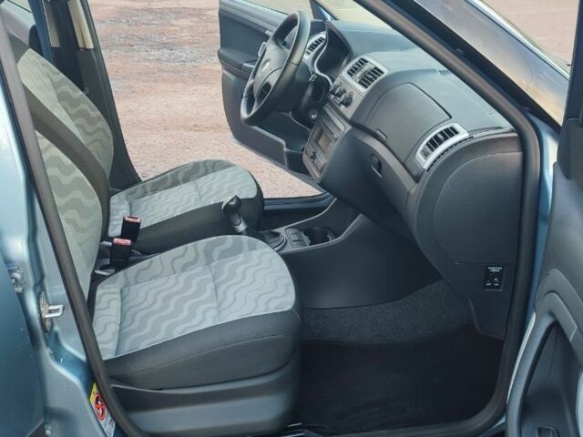 Синій Шкода Фабія, об'ємом двигуна 1.4 л та пробігом 245 тис. км за 5600 $, фото 11 на Automoto.ua