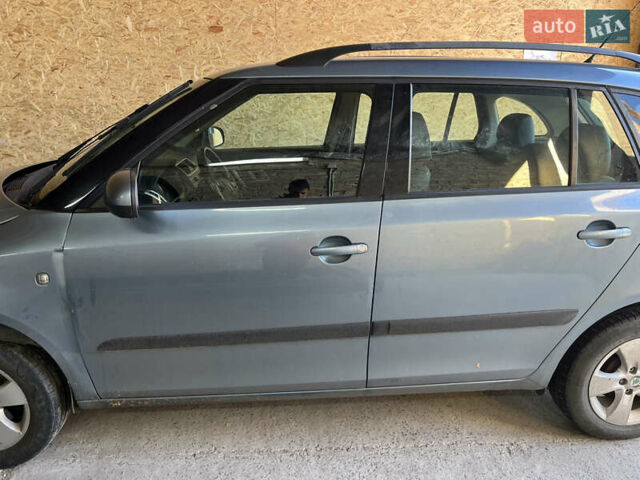 Шкода Фабия 2008 в Ровно на Automoto.ua Синий Шкода Фабия, объемом двигателя 1.39 л и пробегом 206 тыс. км за 3000 $, фото 6 на Automoto.ua