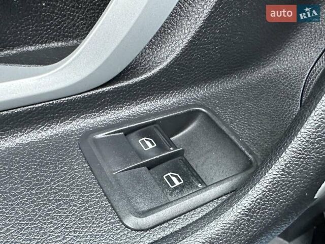 Синий Шкода Фабия, объемом двигателя 1.4 л и пробегом 245 тыс. км за 6299 $, фото 38 на Automoto.ua