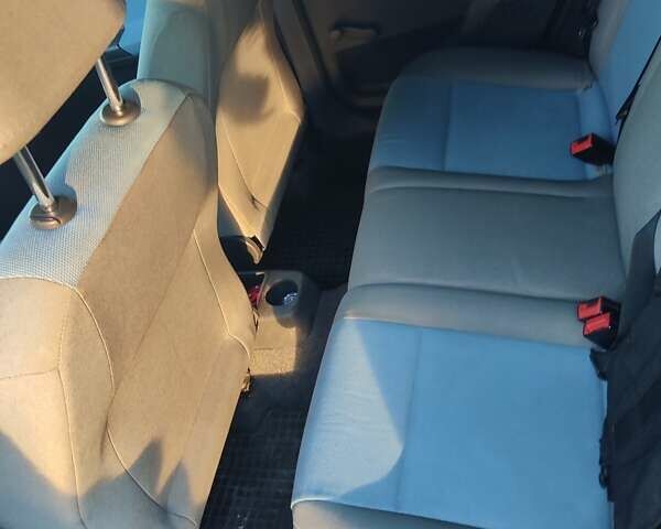 Синій Шкода Фабія, об'ємом двигуна 1.2 л та пробігом 220 тис. км за 4400 $, фото 1 на Automoto.ua