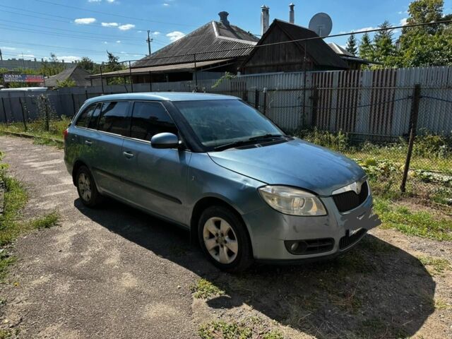 Синий Шкода Фабия, объемом двигателя 1 л и пробегом 19 тыс. км за 3200 $, фото 4 на Automoto.ua
